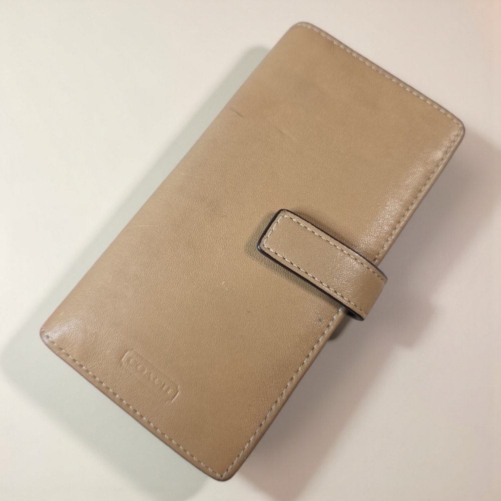 Coach Beige Leather Snap Wallet NWOT